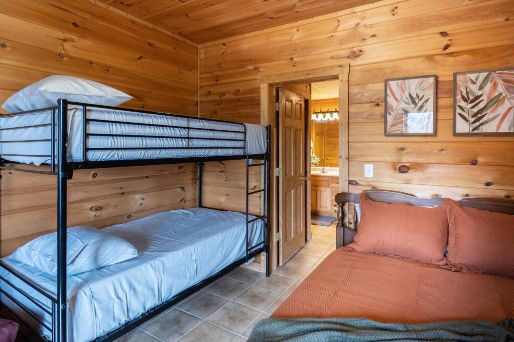 Mtn Cabin Sleeps 10 - 5 Mins To Fishing & Camping Ellijay Esterno foto