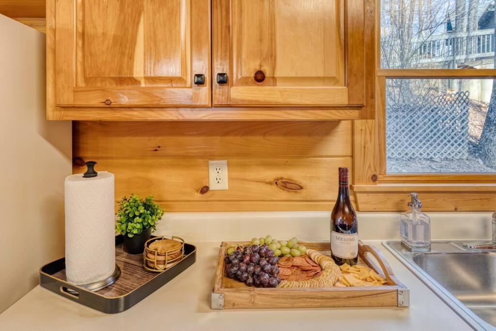 Mtn Cabin Sleeps 10 - 5 Mins To Fishing & Camping Ellijay Esterno foto