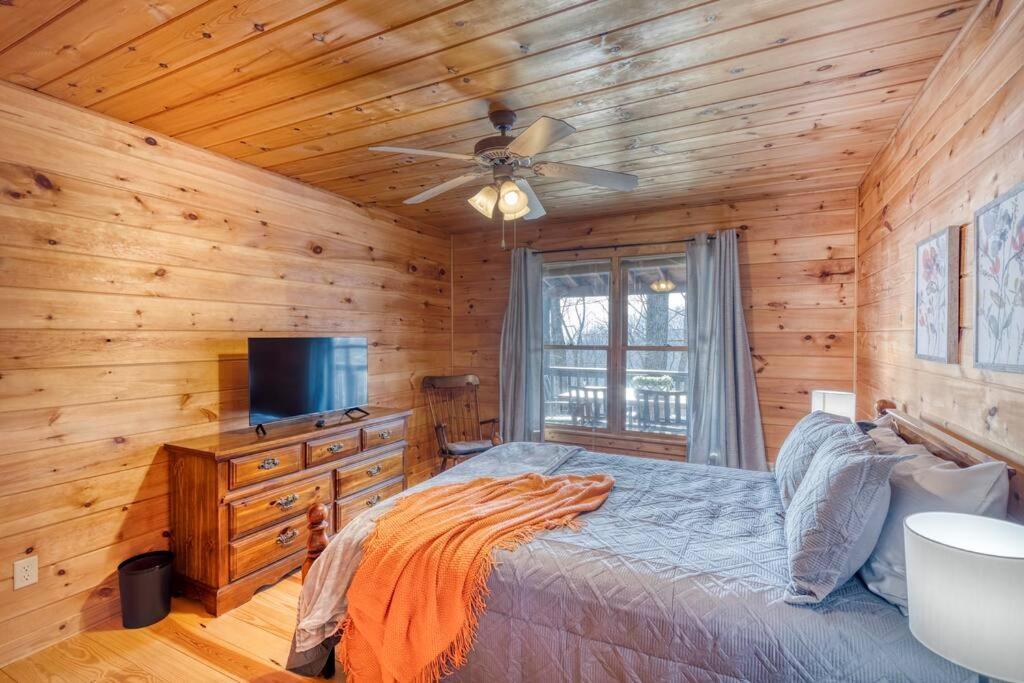 Mtn Cabin Sleeps 10 - 5 Mins To Fishing & Camping Ellijay Esterno foto