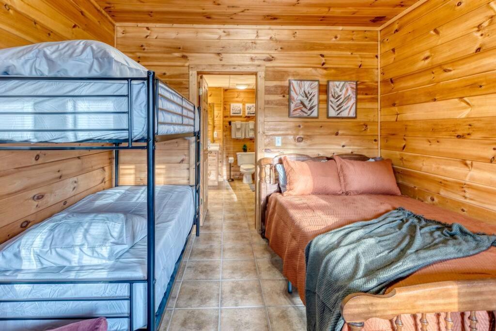 Mtn Cabin Sleeps 10 - 5 Mins To Fishing & Camping Ellijay Esterno foto