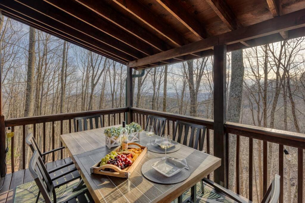 Mtn Cabin Sleeps 10 - 5 Mins To Fishing & Camping Ellijay Esterno foto