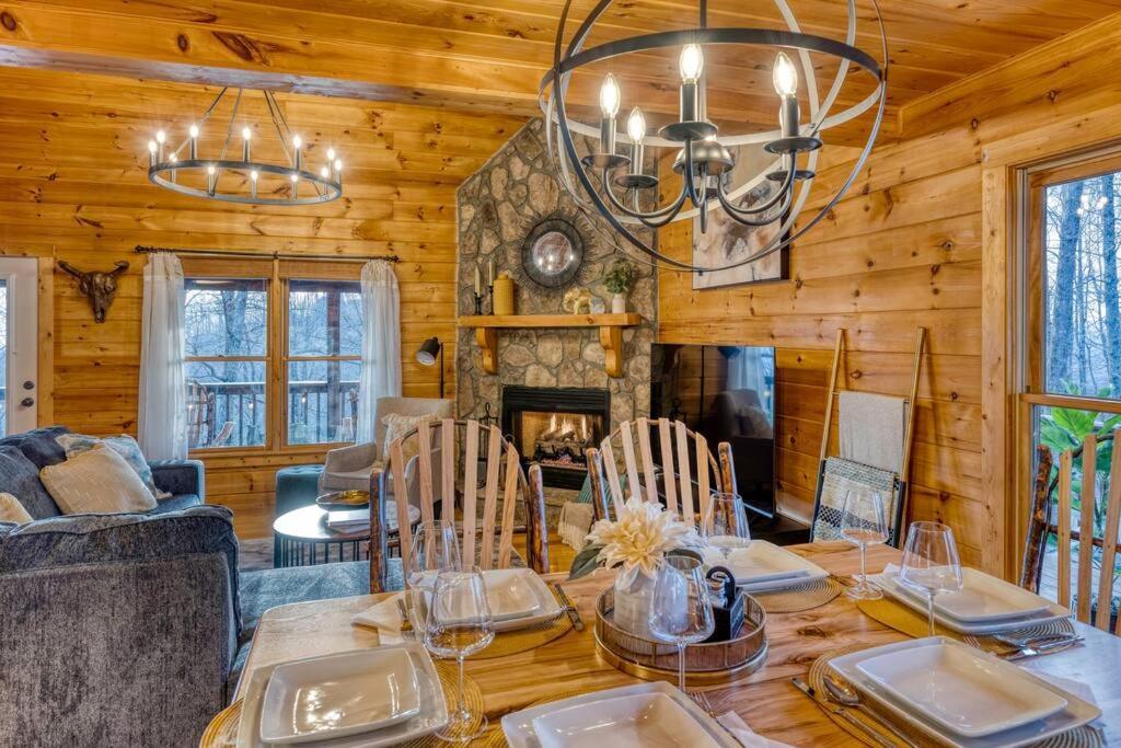 Mtn Cabin Sleeps 10 - 5 Mins To Fishing & Camping Ellijay Esterno foto