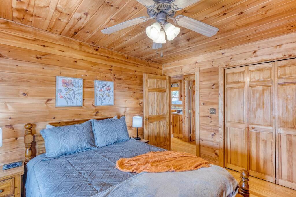 Mtn Cabin Sleeps 10 - 5 Mins To Fishing & Camping Ellijay Esterno foto